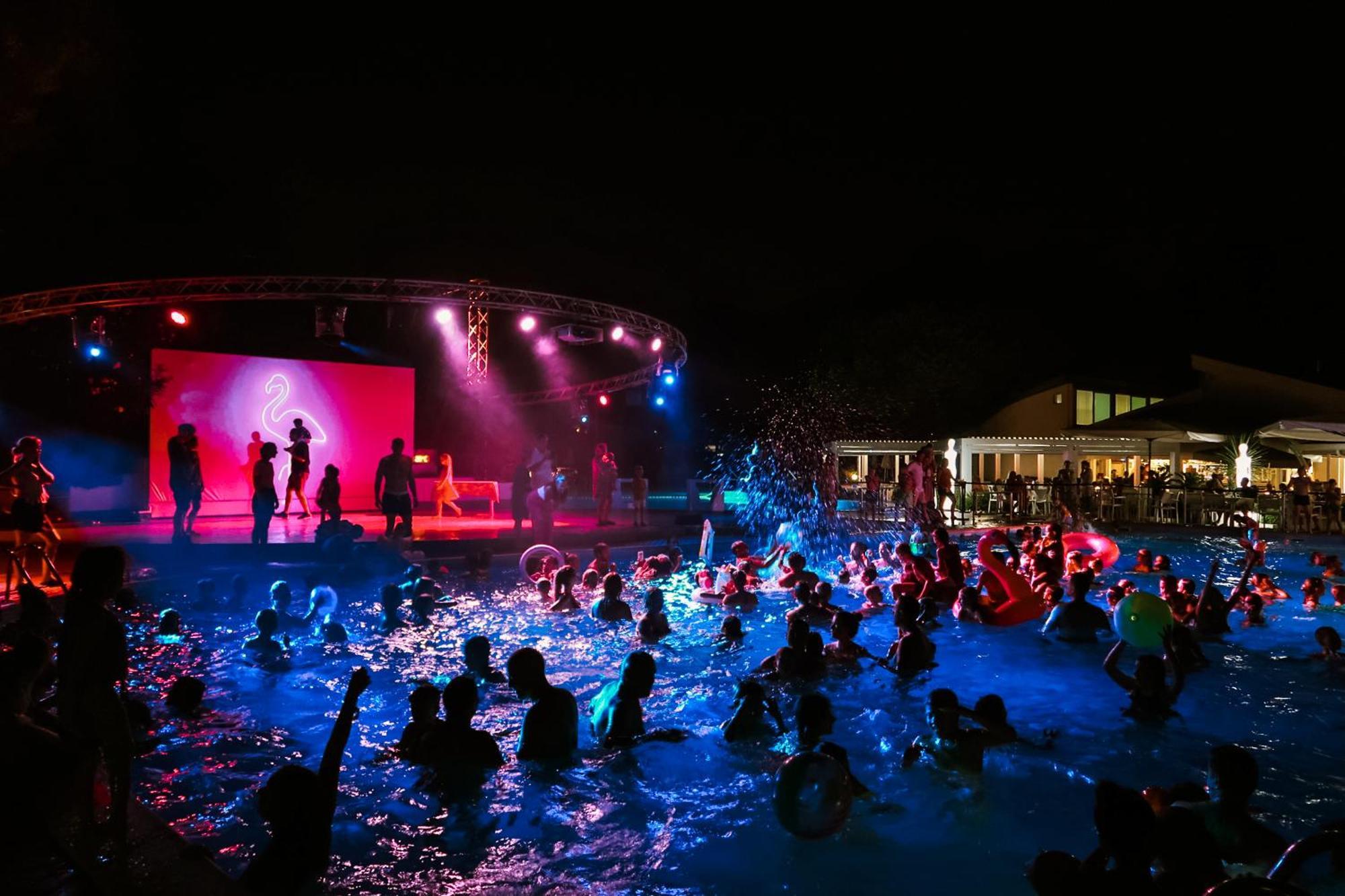 Dei Fiori Camping Village 卡瓦利诺 外观 照片